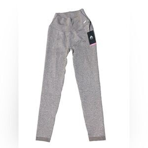 NEW WITH TAGS Lilias TAN Athletic Leggings Size Small‎